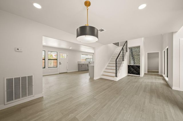 3010 Manila Lane, Houston, TX 77043