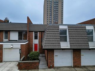 2146 Bryanston Crescent Street, Detroit, MI 48207