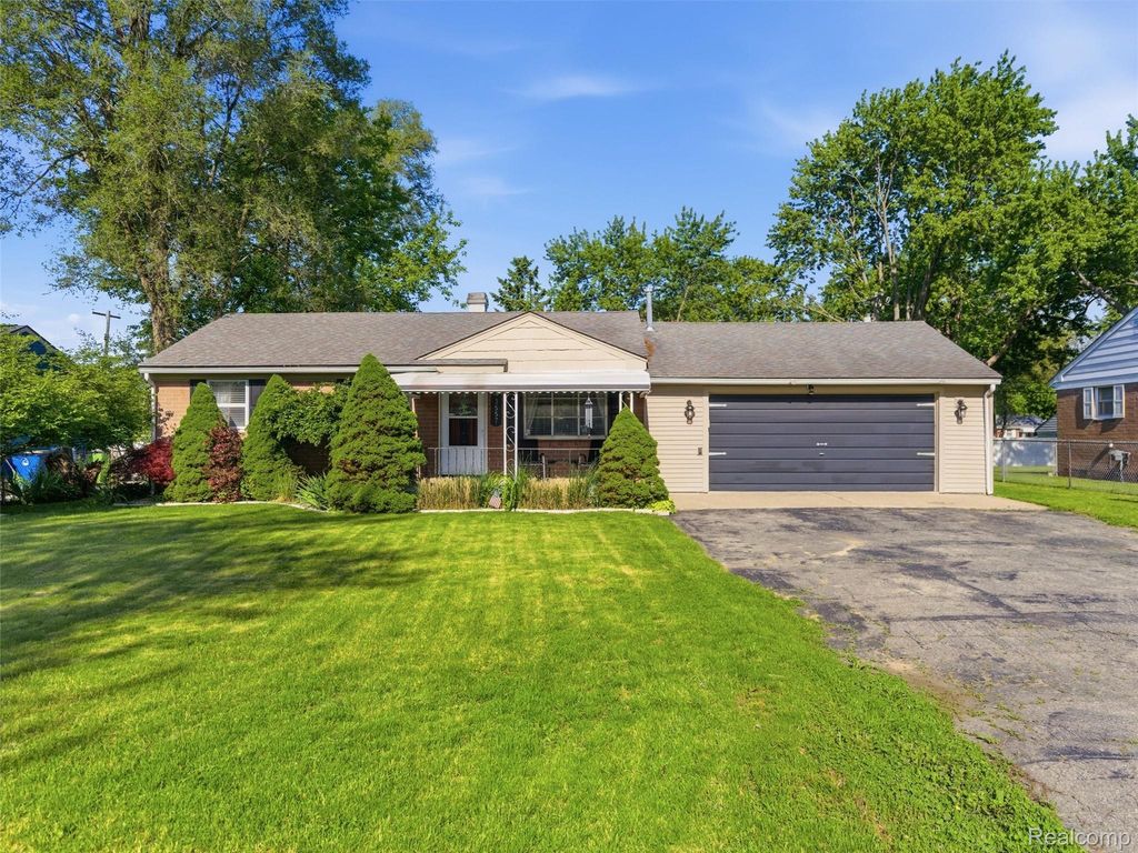 3557 Frankman Avenue, Waterford Charter Township, MI 48329