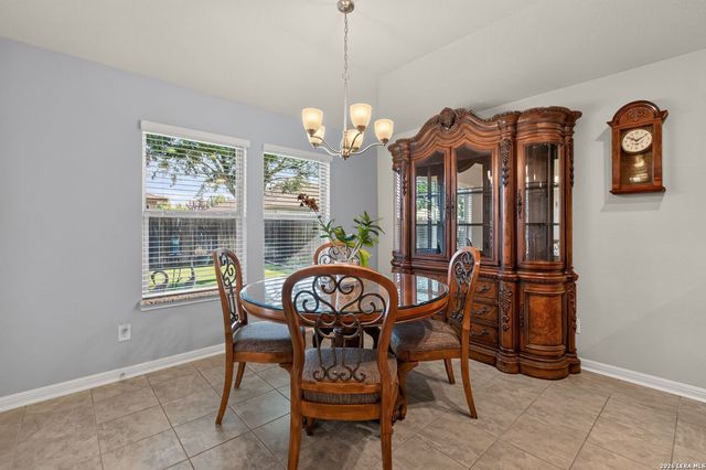 2609 LONESOME CREEK TRL, New Braunfels, TX 78130