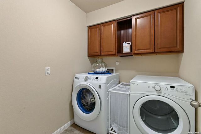 2609 LONESOME CREEK TRL, New Braunfels, TX 78130