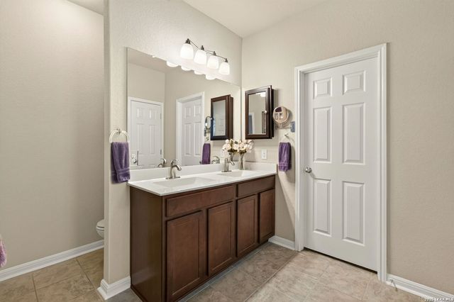 2609 LONESOME CREEK TRL, New Braunfels, TX 78130