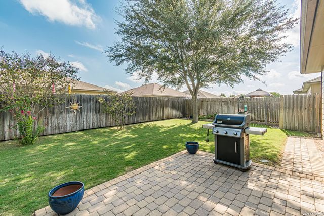 2609 LONESOME CREEK TRL, New Braunfels, TX 78130