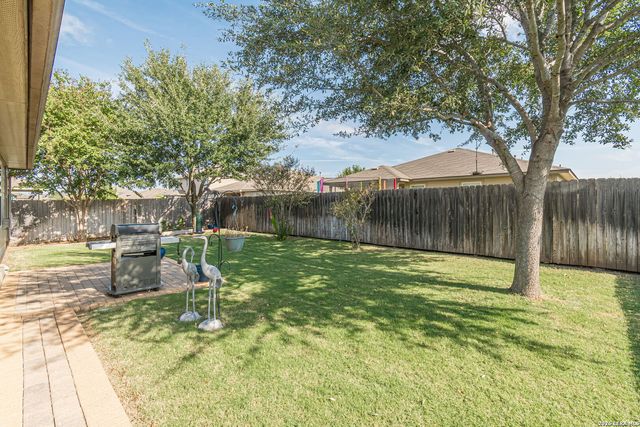 2609 LONESOME CREEK TRL, New Braunfels, TX 78130