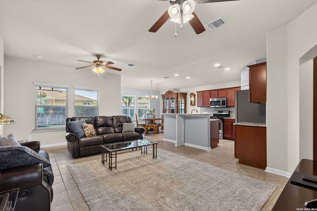 2609 LONESOME CREEK TRL, New Braunfels, TX 78130