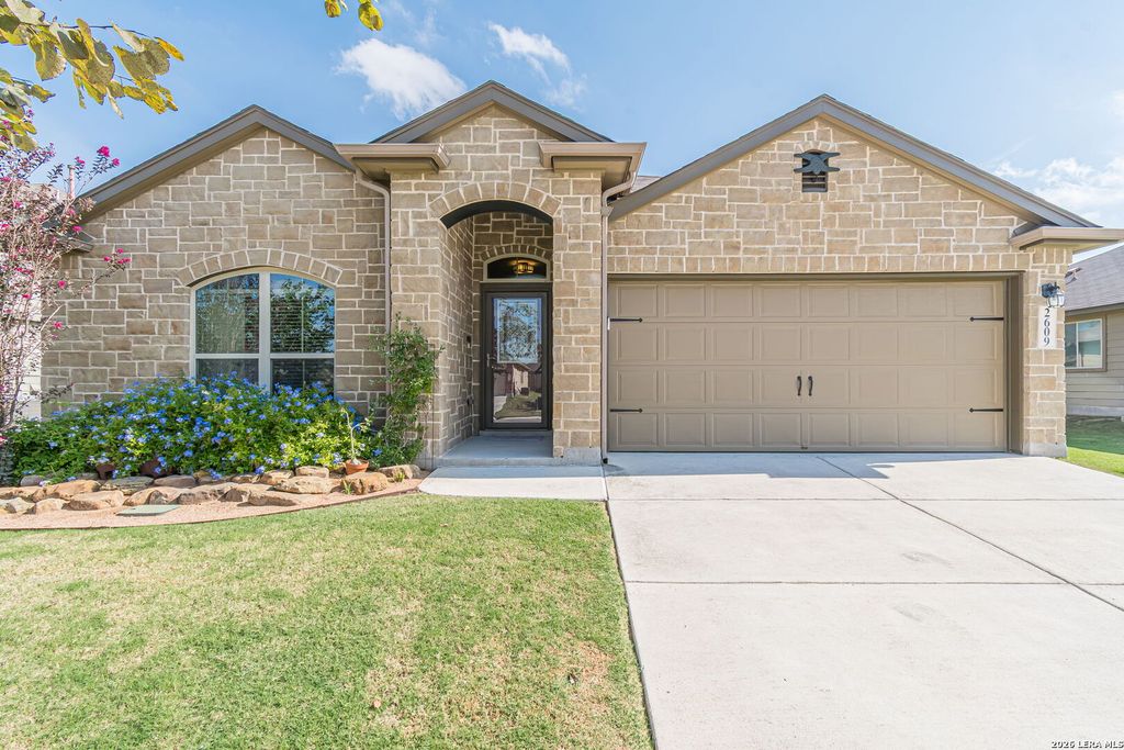 2609 LONESOME CREEK TRL, New Braunfels, TX 78130
