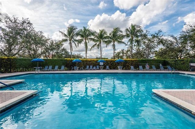 1489 BARCELONA WY 1489, Weston, FL 33327