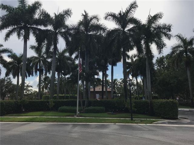 1489 BARCELONA WY 1489, Weston, FL 33327