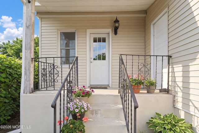 40 Twilight Avenue, Keansburg, NJ 07734