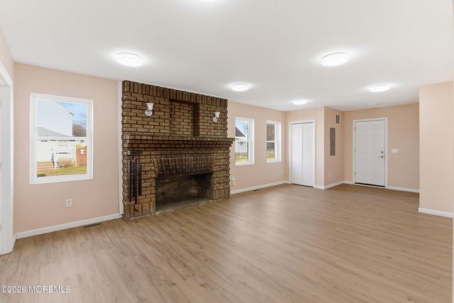 40 Twilight Avenue, Keansburg, NJ 07734