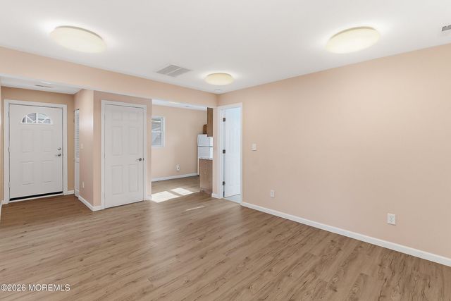 40 Twilight Avenue, Keansburg, NJ 07734