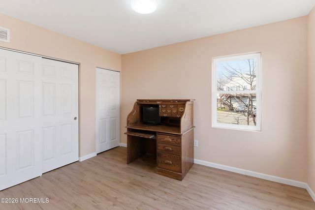 40 Twilight Avenue, Keansburg, NJ 07734