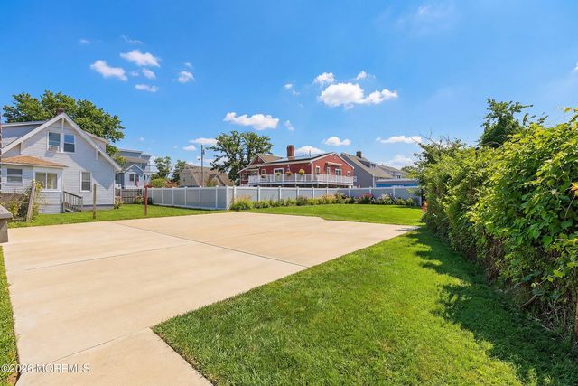 40 Twilight Avenue, Keansburg, NJ 07734