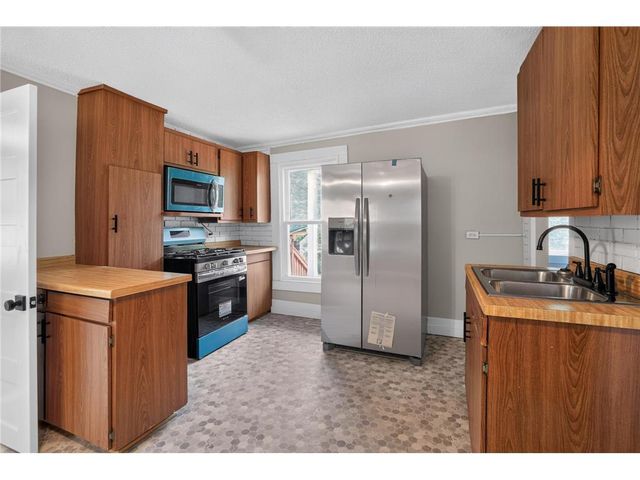 619 Locust Street, Hudson, WI 54016