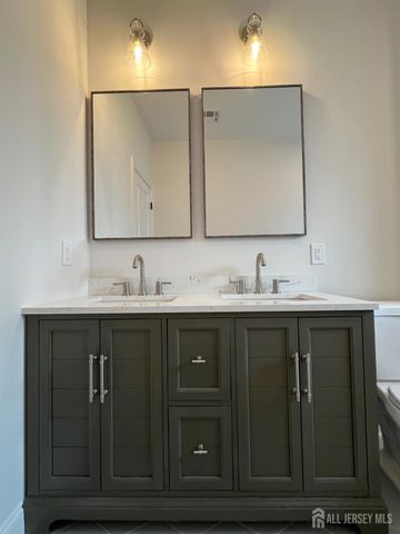 10 Johnson Avenue, Matawan, NJ 07747