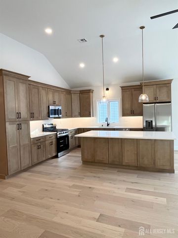 10 Johnson Avenue, Matawan, NJ 07747