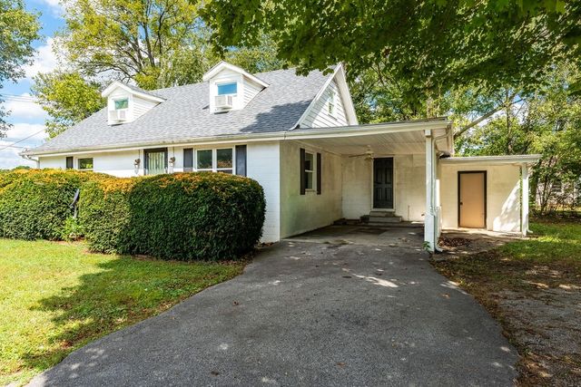 121 Highland School Rd, Hopkinsville, KY 42240