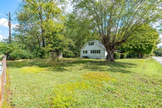 121 Highland School Rd, Hopkinsville, KY 42240