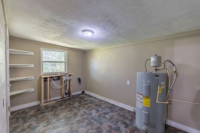 121 Highland School Rd, Hopkinsville, KY 42240