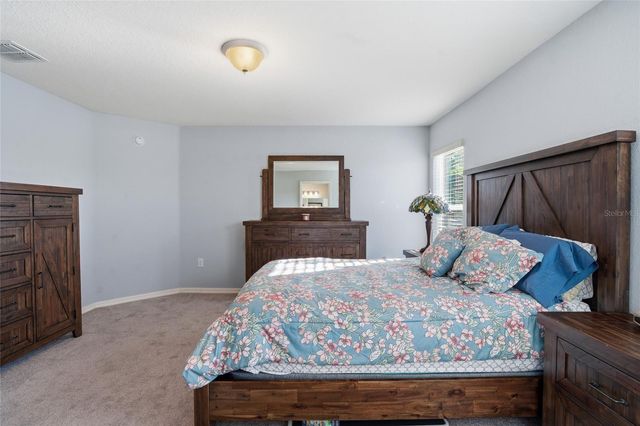 6872 GIDEON CIRCLE, Zephyrhills, FL 33541