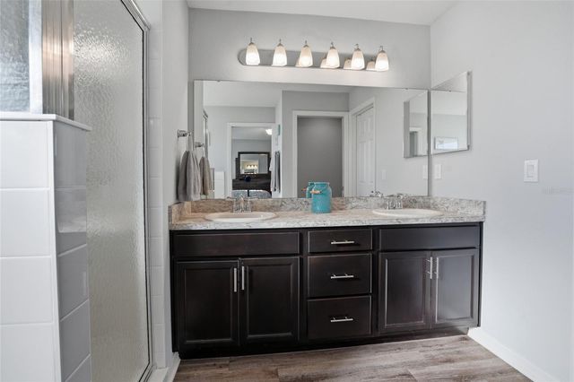 6872 GIDEON CIRCLE, Zephyrhills, FL 33541