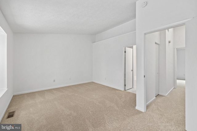 3740 BROOMSEDGE CT, Fairfax, VA 22033