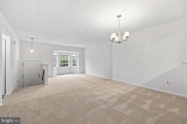 3740 BROOMSEDGE CT, Fairfax, VA 22033
