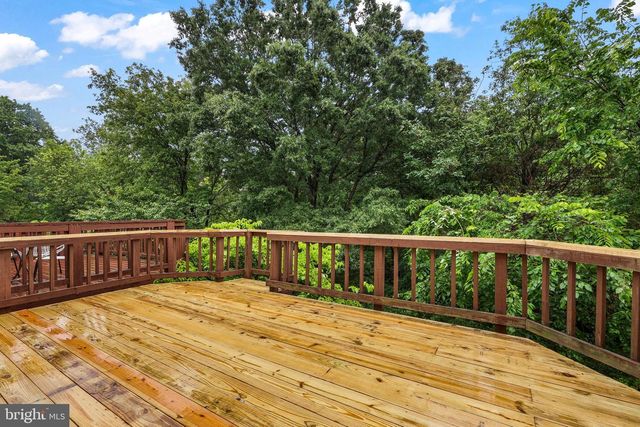 3740 BROOMSEDGE CT, Fairfax, VA 22033