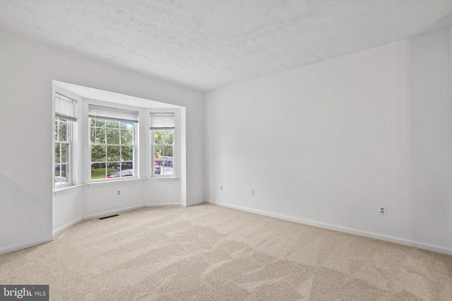 3740 BROOMSEDGE CT, Fairfax, VA 22033