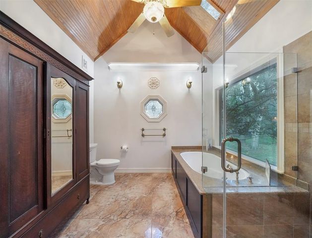 2111 Diane Street, Pinehurst, TX 77362