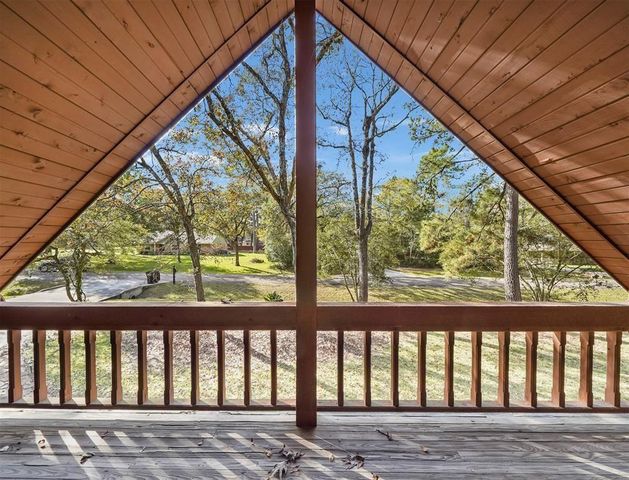 2111 Diane Street, Pinehurst, TX 77362