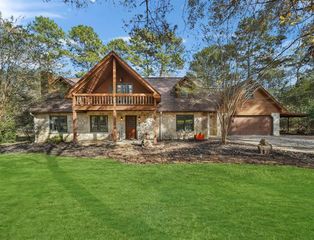 2111 Diane Street, Pinehurst, TX 77362