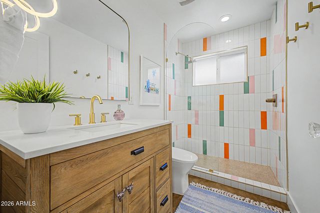 3823 E YALE Street, Phoenix, AZ 85008