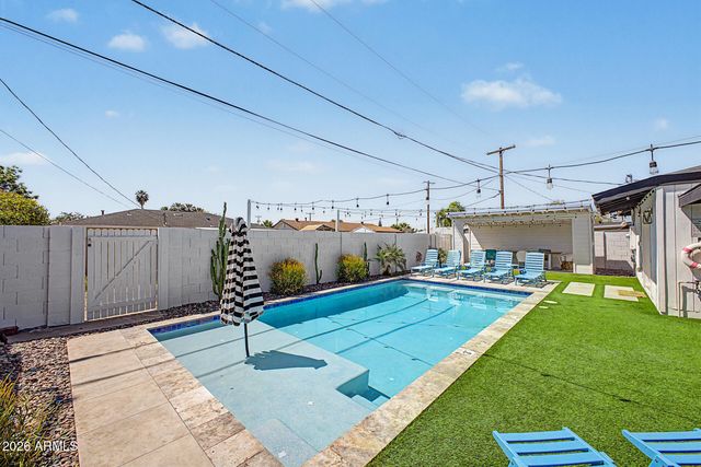 3823 E YALE Street, Phoenix, AZ 85008