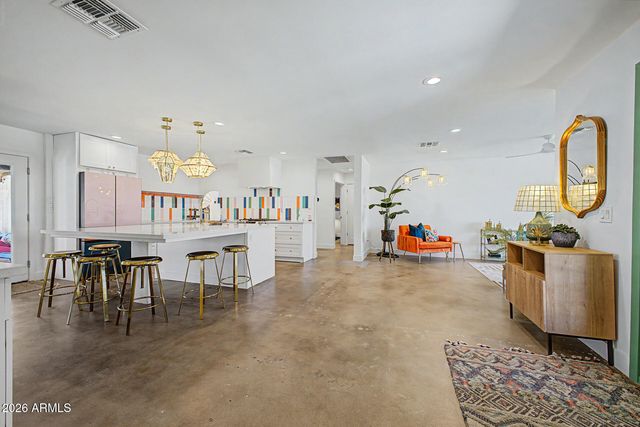 3823 E YALE Street, Phoenix, AZ 85008