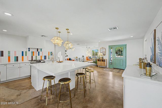 3823 E YALE Street, Phoenix, AZ 85008