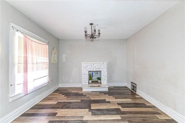 4003 Saint John Avenue, Kansas City, MO 64123