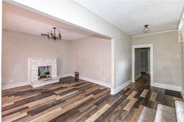 4003 Saint John Avenue, Kansas City, MO 64123