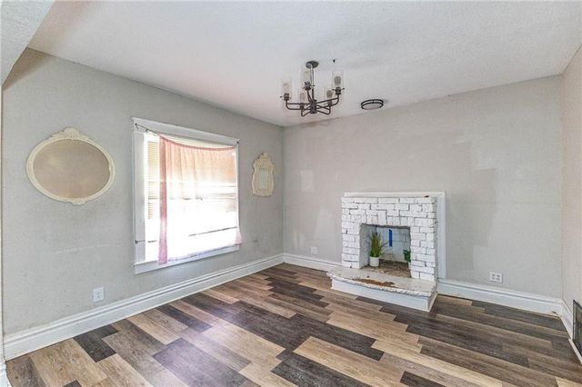 4003 Saint John Avenue, Kansas City, MO 64123