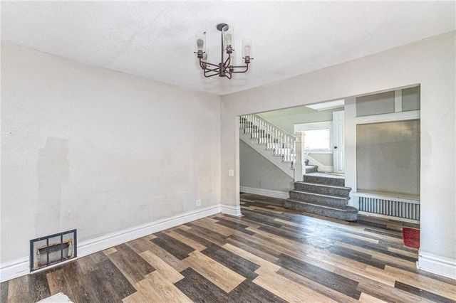 4003 Saint John Avenue, Kansas City, MO 64123