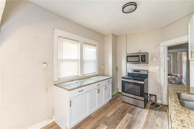 4003 Saint John Avenue, Kansas City, MO 64123