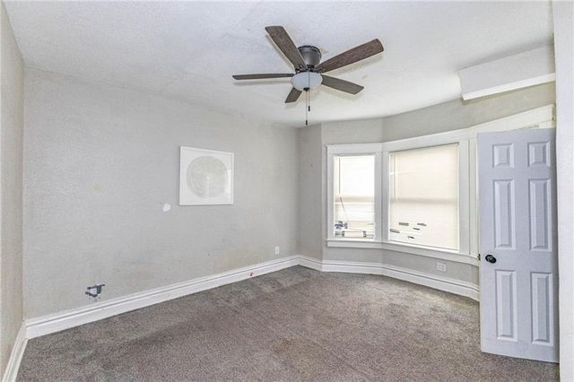 4003 Saint John Avenue, Kansas City, MO 64123