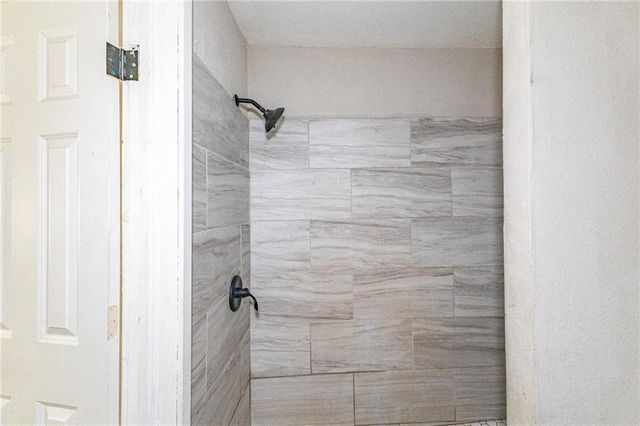 4003 Saint John Avenue, Kansas City, MO 64123