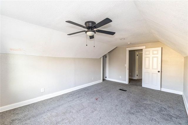 4003 Saint John Avenue, Kansas City, MO 64123