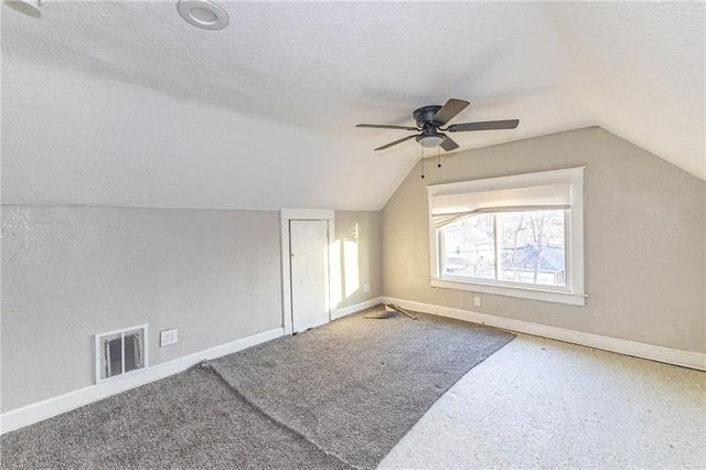 4003 Saint John Avenue, Kansas City, MO 64123