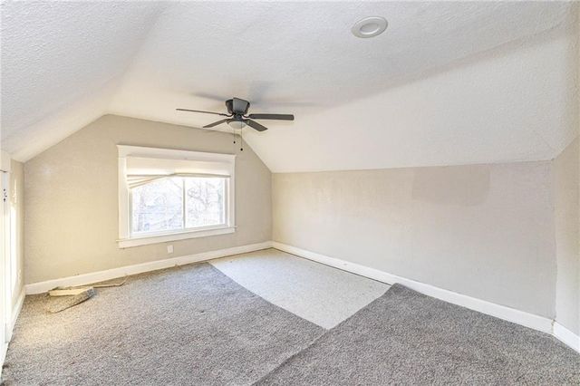 4003 Saint John Avenue, Kansas City, MO 64123