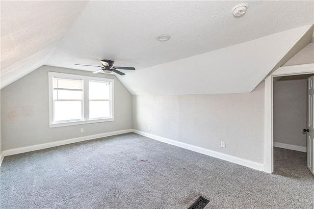 4003 Saint John Avenue, Kansas City, MO 64123