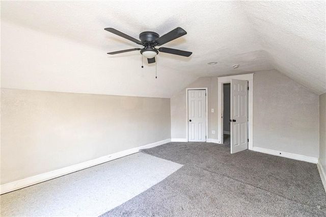 4003 Saint John Avenue, Kansas City, MO 64123