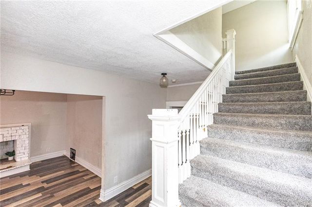 4003 Saint John Avenue, Kansas City, MO 64123