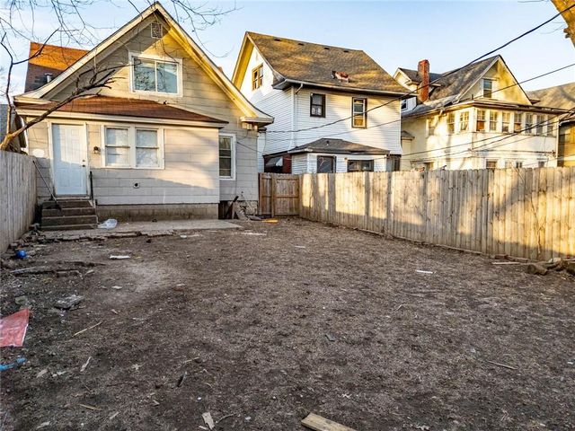 4003 Saint John Avenue, Kansas City, MO 64123